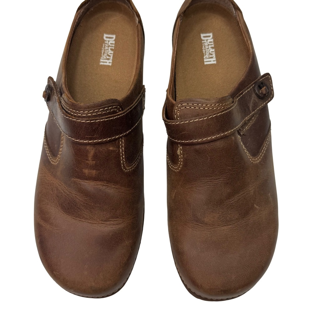 Duluth Trading Co Leather Mules Womens 9 Brown Button Strap Slipon Comfy Fall